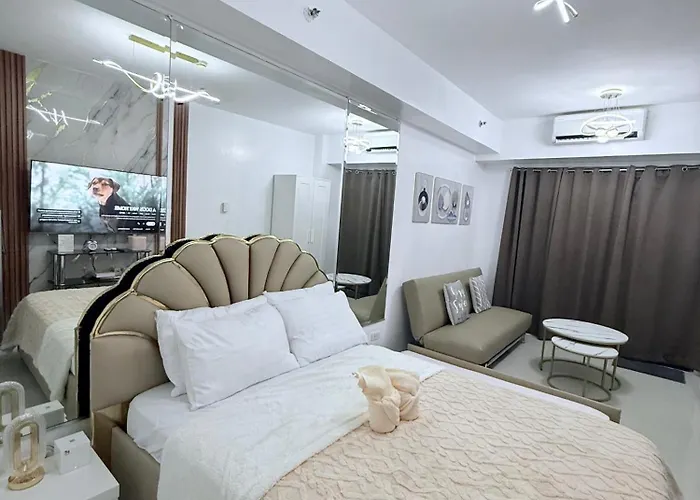 The Luxe Moa View At Sea Residences