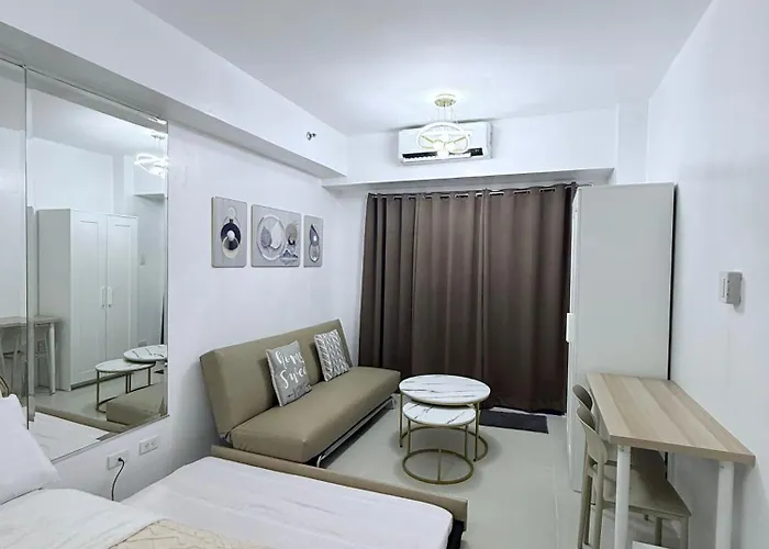 アパートホテル The Luxe Moa View At Sea Residences マニラ市